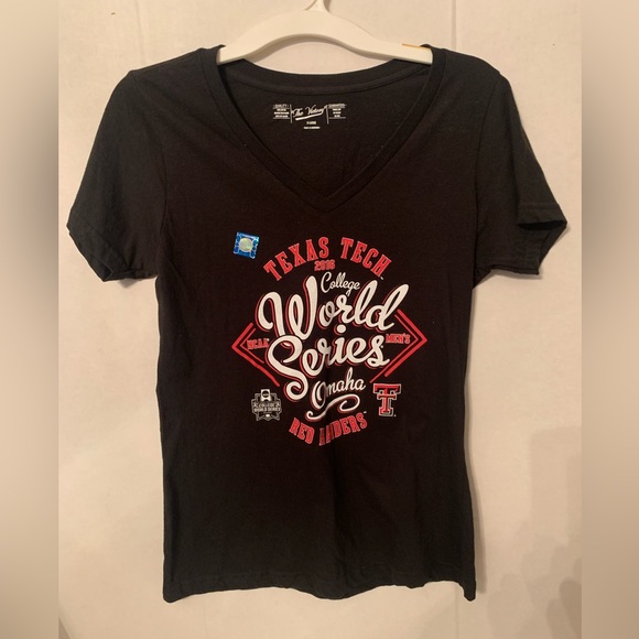 Texas Tech 2016 College World Series T-shirt - Picture 1 of 2